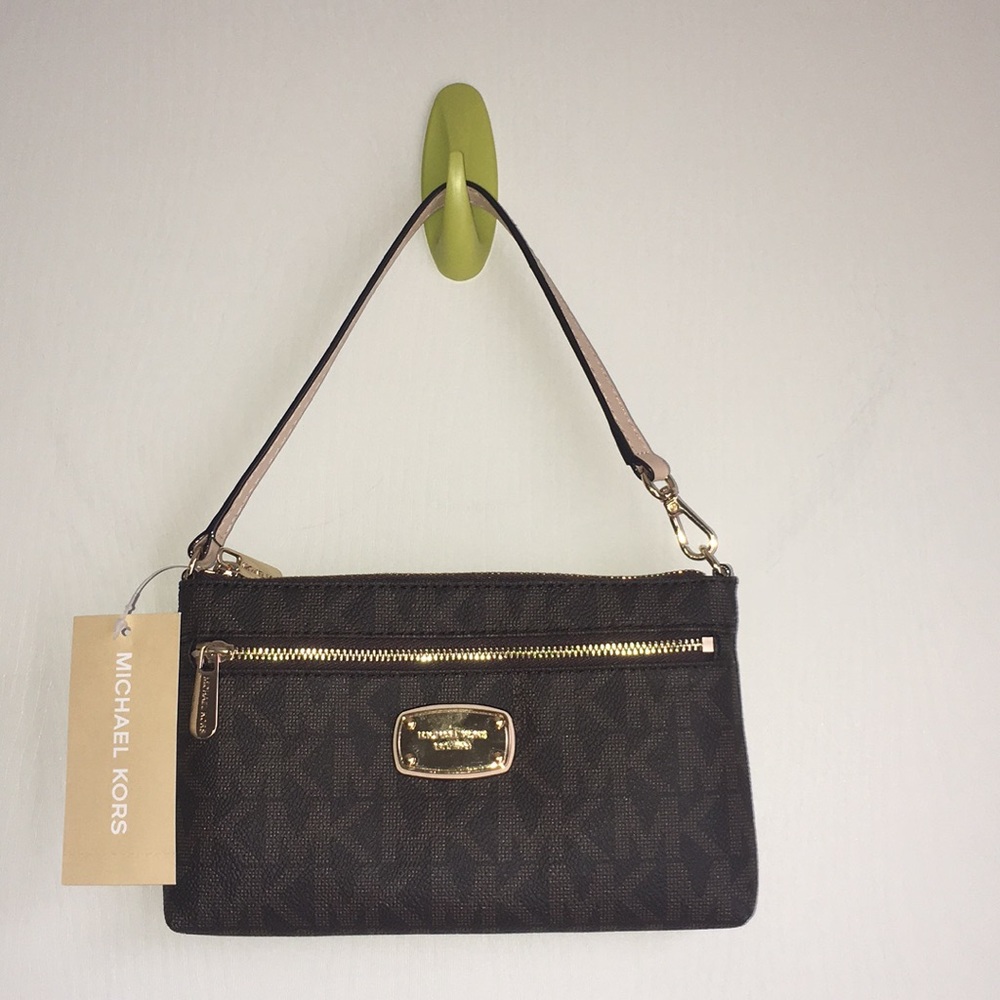 MK wristlet - Picture 1 of 6